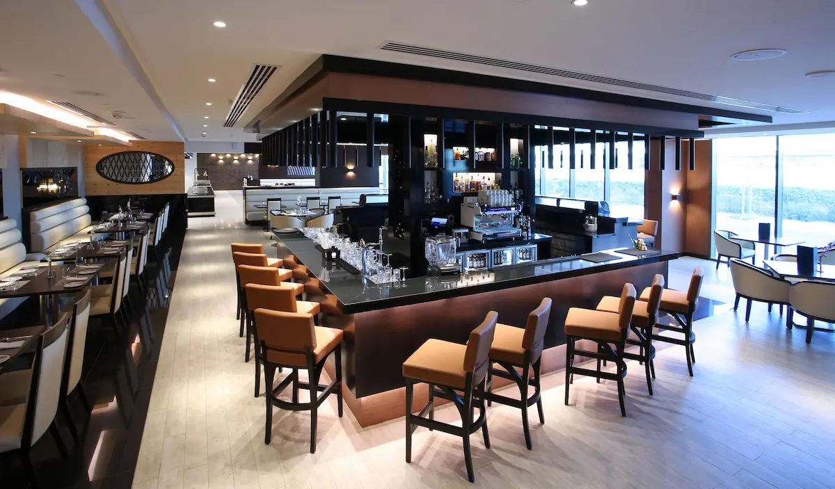 کافی شاپ هتل متروپلیتن دبی